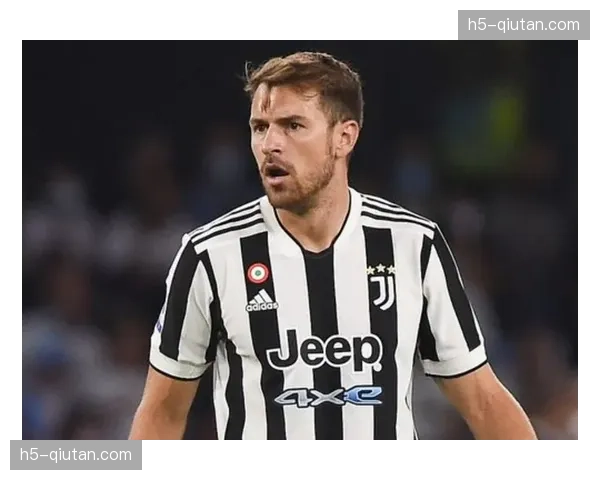 官方确认：兰斯主力中卫肌肉拉伤，将缺阵三周