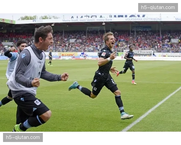 海登海姆对阵波鸿，场边广告牌出现根据直播地变化的智能广告