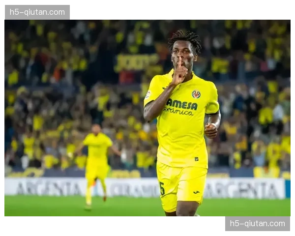 多家媒体报道，切尔西前锋雅克松成为沙特球队夏窗重点引援目标